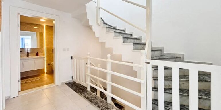 Große Strand Villa Alanya für 189.000 Euro 24