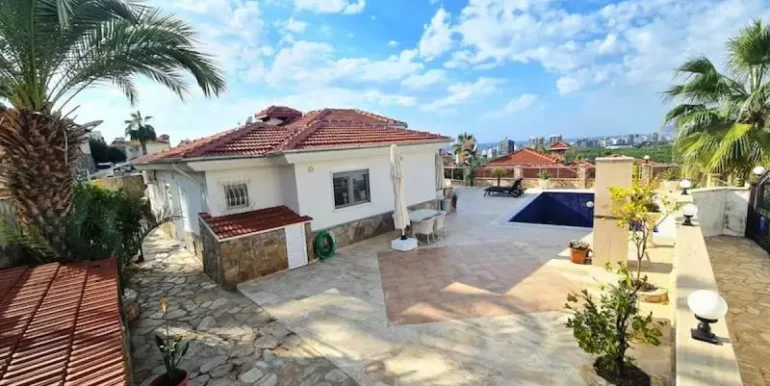 Renovierte Meerblick Villa Privat für 319.000 Euro 1
