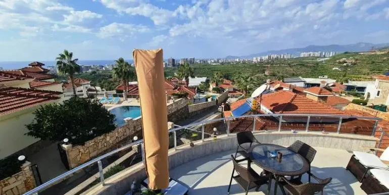 Renovierte Meerblick Villa Privat für 319.000 Euro 11