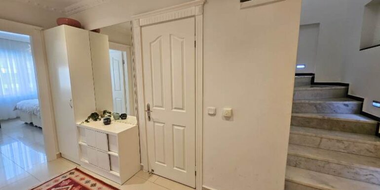 Strandnahe Dublex Wohnung in Alanya Tosmur 4