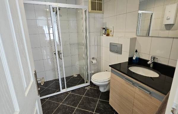 Strandnahe Dublex Wohnung in Alanya Tosmur 37