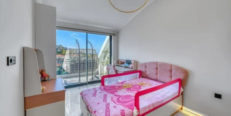 Penthouse Apartment mit Meerblick LX55 28