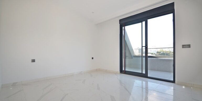 Erstbezug Penthouse Alanya Kestel für 140.000 Euro 14