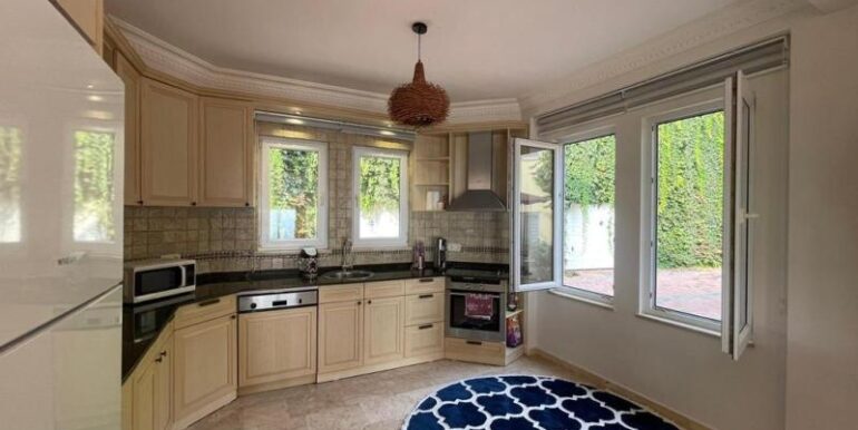 Gold City Villa Mit Meerblick und Pool 1