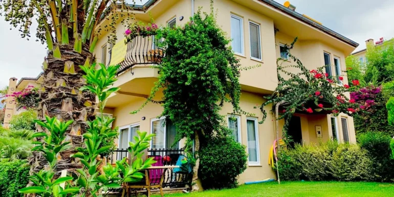 Gold City Villa Mit Meerblick und Pool 2