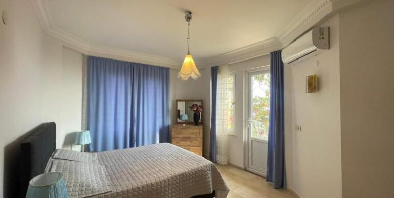 Gold City Villa Mit Meerblick und Pool 15