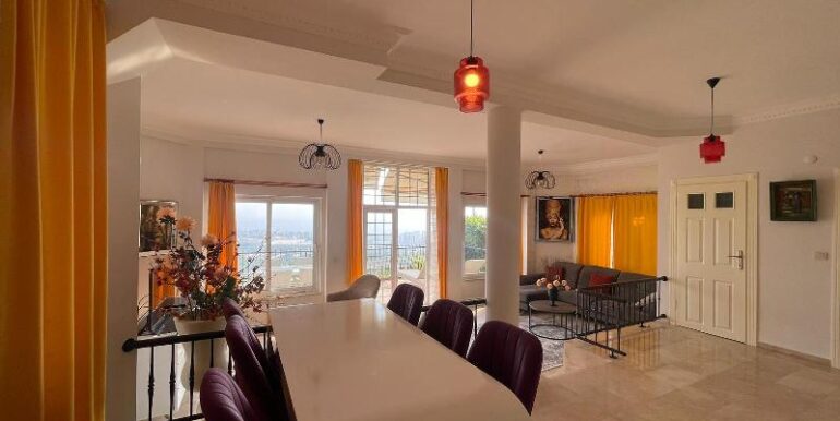 Gold City Villa Mit Meerblick und Pool 27