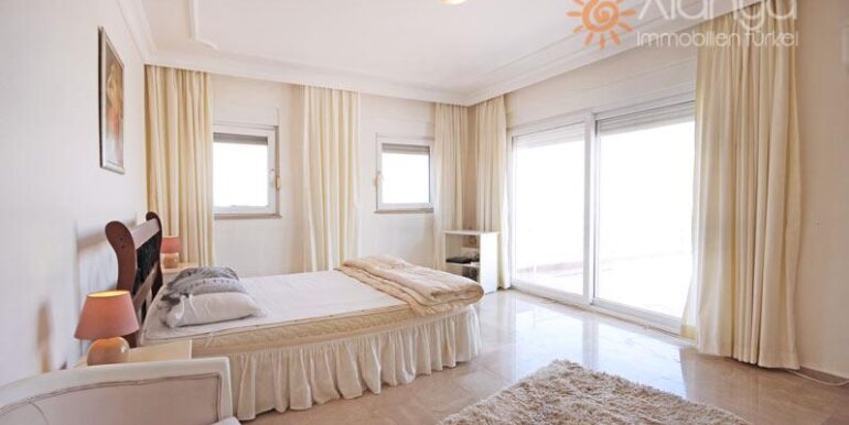 Grosse Private Villa mit Einliegerwohnung Alanya Kestel 16