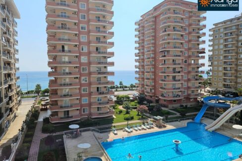 Immobilie für Bürgerschaft in Alanya 1.Meereslinie zu Verkaufen