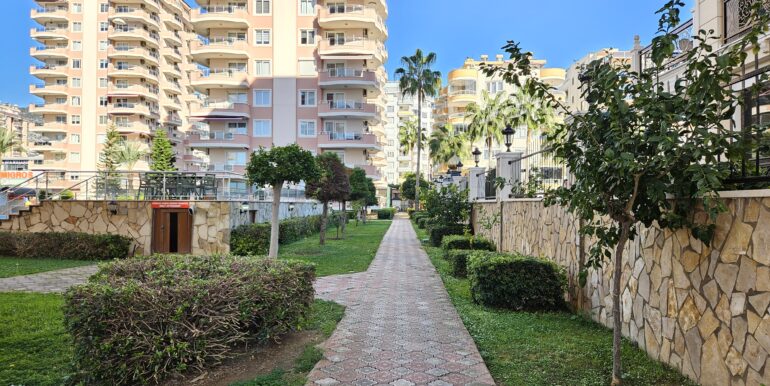 Immobilie für Bürgerschaft in Alanya 1.Meereslinie zu Verkaufen 24