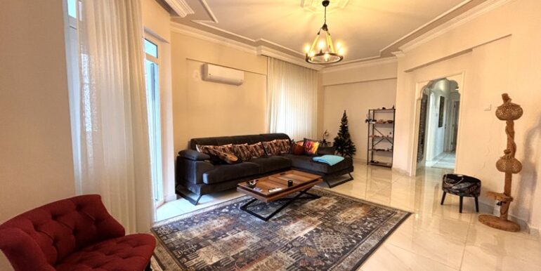 Komplett Renovierte 3 Zimmer Wohnung Kleopatra Strand Lage 5