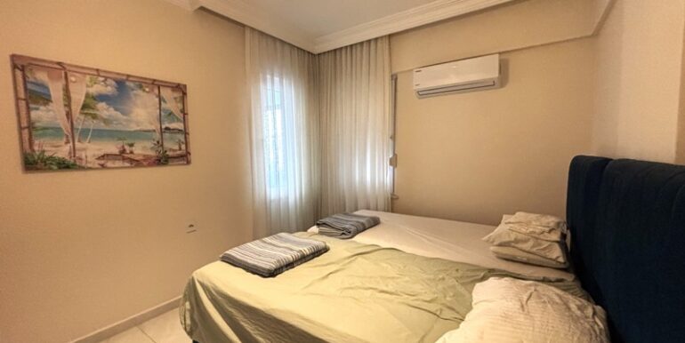 Komplett Renovierte 3 Zimmer Wohnung Kleopatra Strand Lage 17