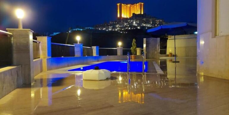 Alanya Strandnahe private Villa mit Pool und Garage 2