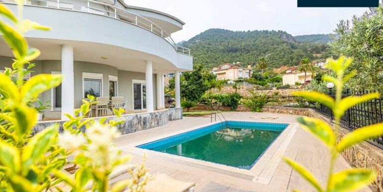 Private Villa in Alanya Oba zu Verkaufen 1